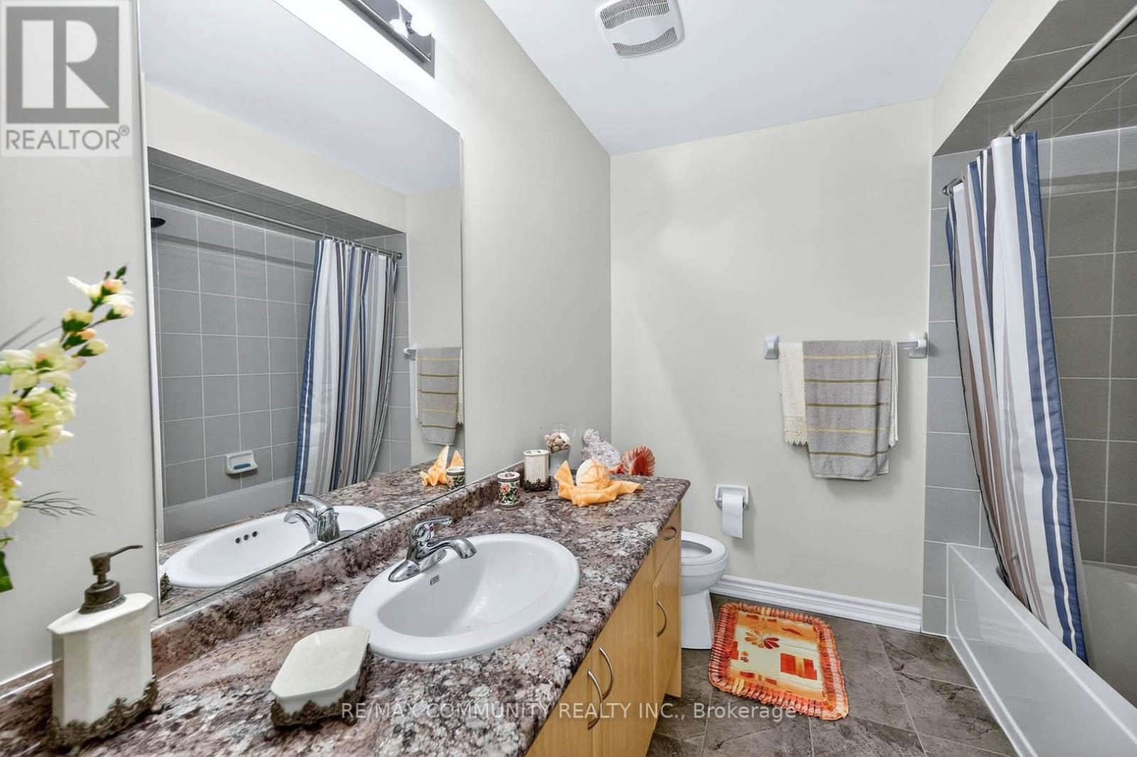 1228 Peelar Crescent, Innisfil, Ontario  L0L 1W0 - Photo 19 - N12937888