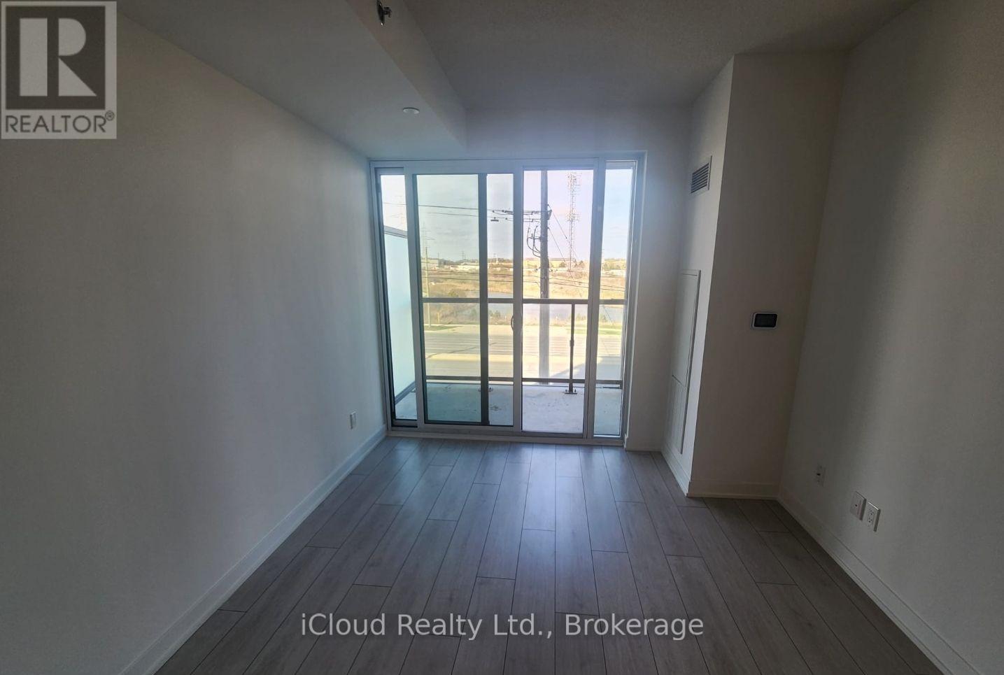 B304 - 3200 Dakota Common, Burlington, Ontario  L7M 2A7 - Photo 6 - W12937890