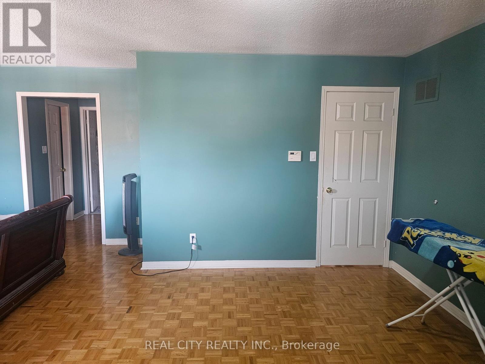 37 Bobcat Street, Brampton, Ontario  L6R 1C8 - Photo 21 - W12937892