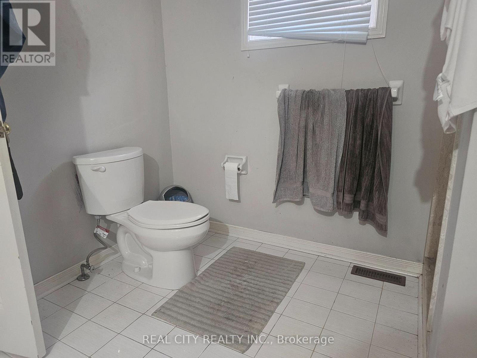 37 Bobcat Street, Brampton, Ontario  L6R 1C8 - Photo 23 - W12937892