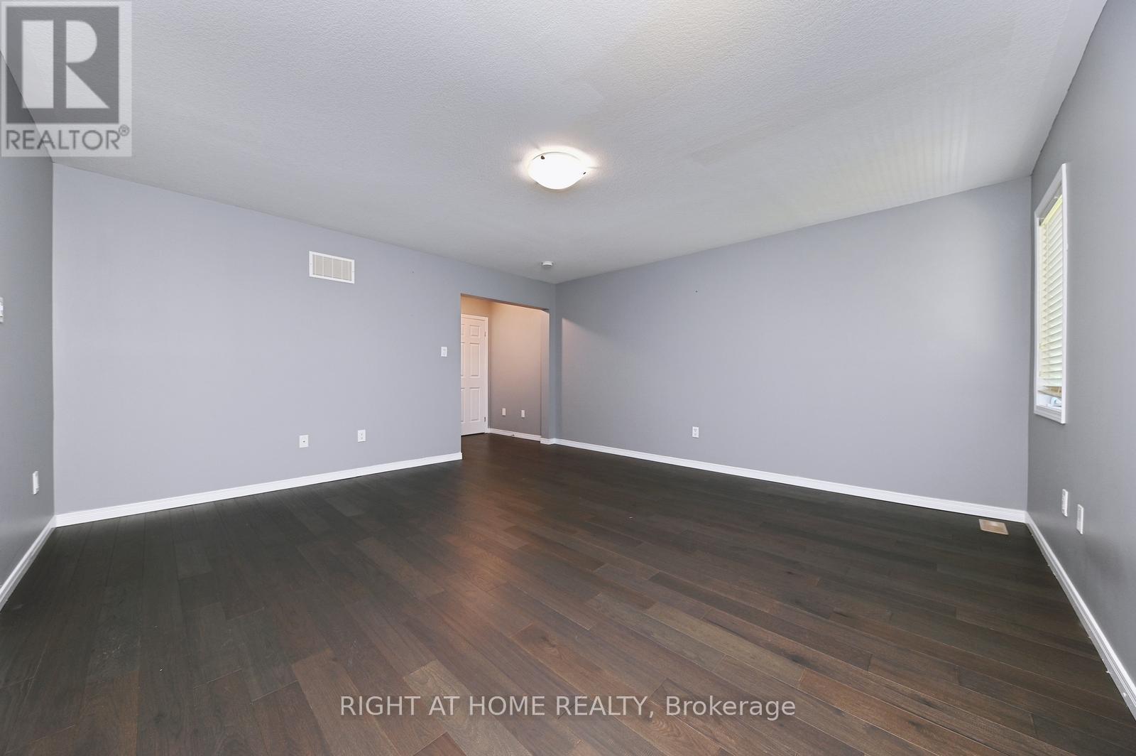 292 Falling Green Crescent, Kitchener, Ontario  N2R 0E9 - Photo 21 - X12937886