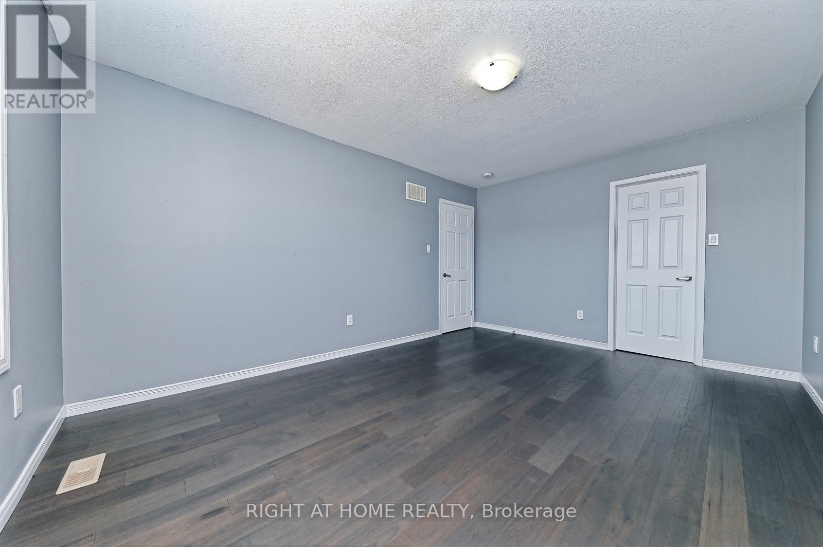 292 Falling Green Crescent, Kitchener, Ontario  N2R 0E9 - Photo 24 - X12937886