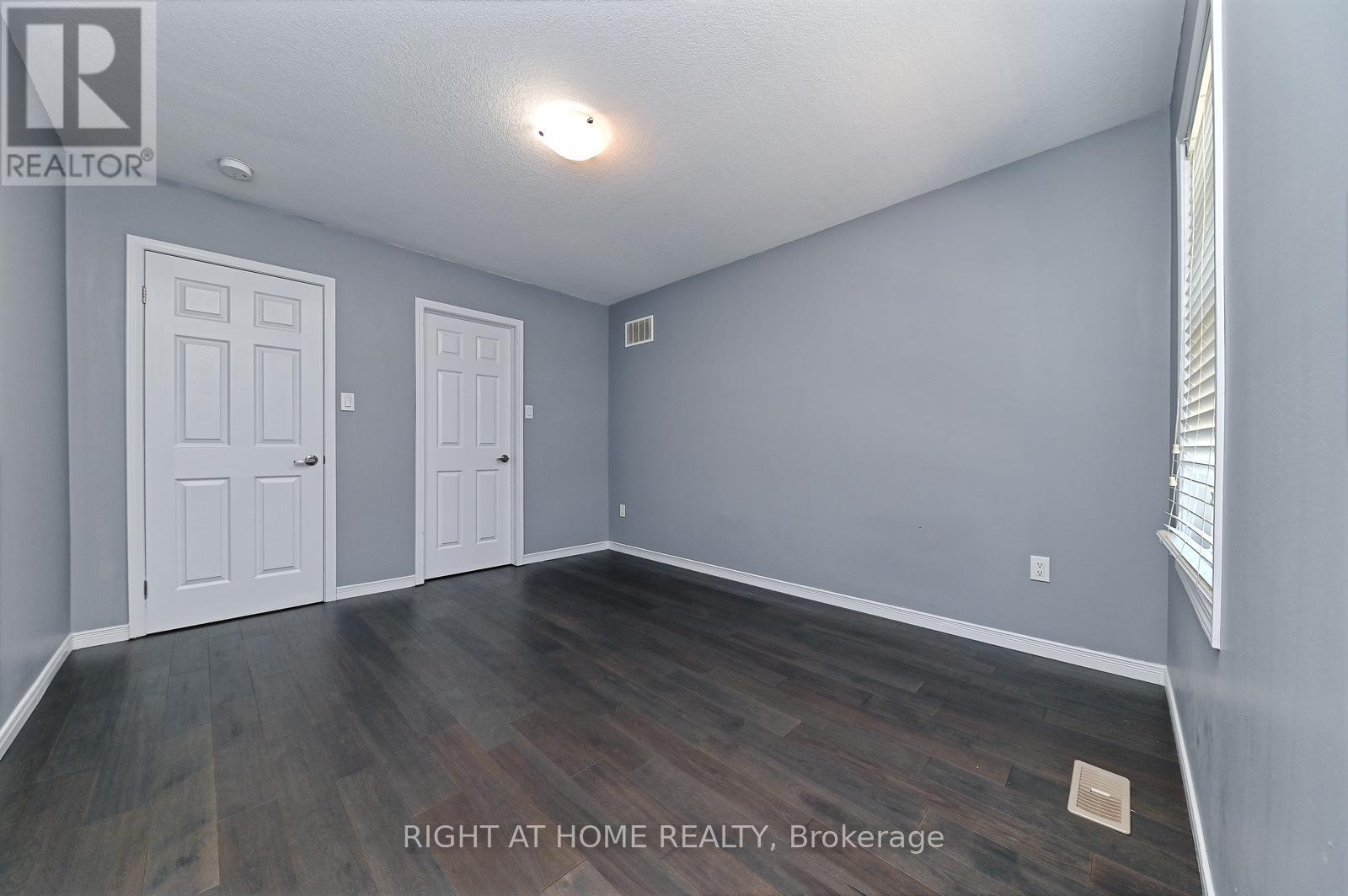 292 Falling Green Crescent, Kitchener, Ontario  N2R 0E9 - Photo 25 - X12937886