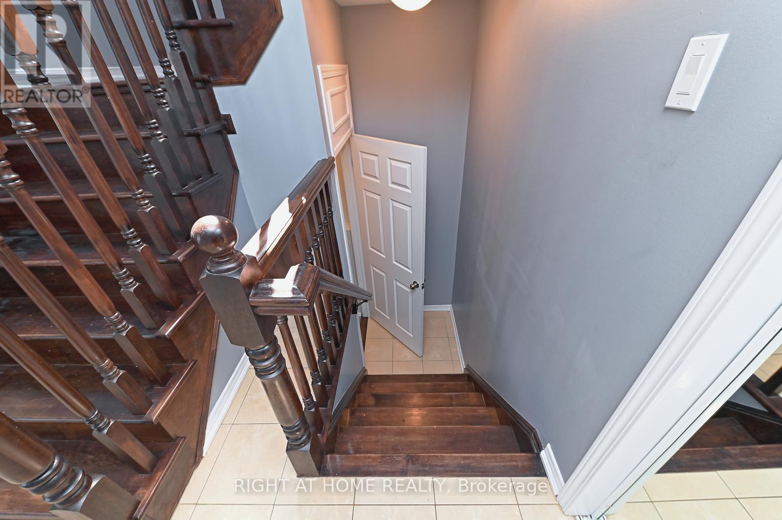 292 Falling Green Crescent, Kitchener, Ontario  N2R 0E9 - Photo 27 - X12937886