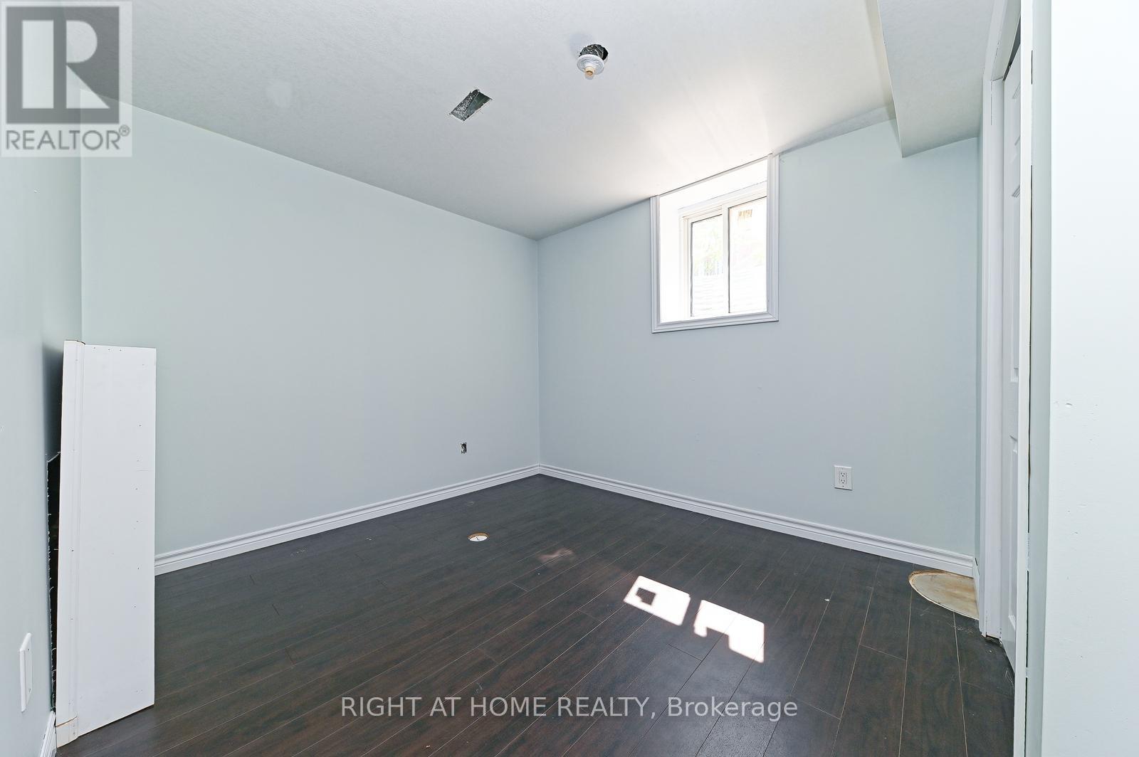 292 Falling Green Crescent, Kitchener, Ontario  N2R 0E9 - Photo 30 - X12937886