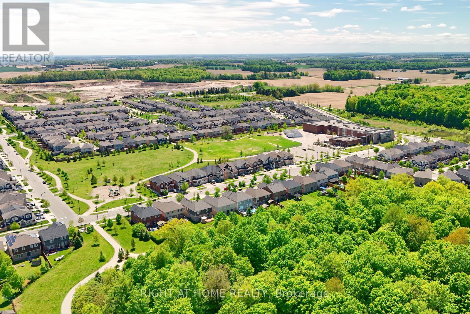 292 Falling Green Crescent, Kitchener, Ontario  N2R 0E9 - Photo 39 - X12937886