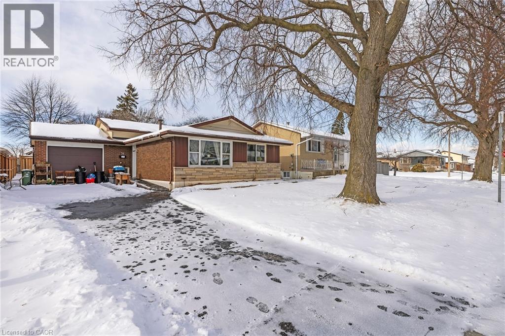 78 CROMWELL Crescent, Hamilton, Ontario