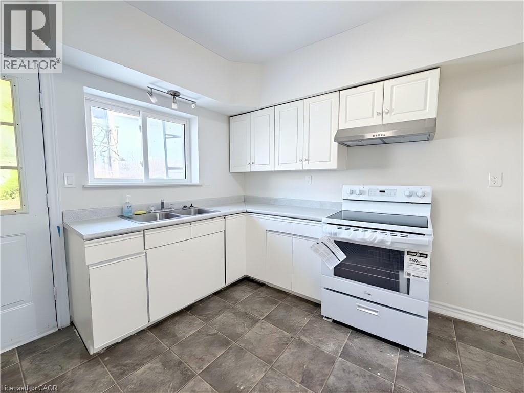 6 Caithness Street E Unit# 2, Caledonia, Ontario  N3W 1B7 - Photo 7 - 40791983