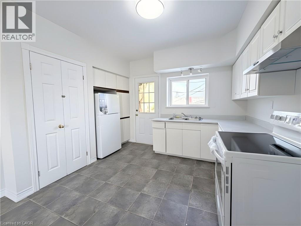 6 Caithness Street E Unit# 2, Caledonia, Ontario  N3W 1B7 - Photo 8 - 40791983