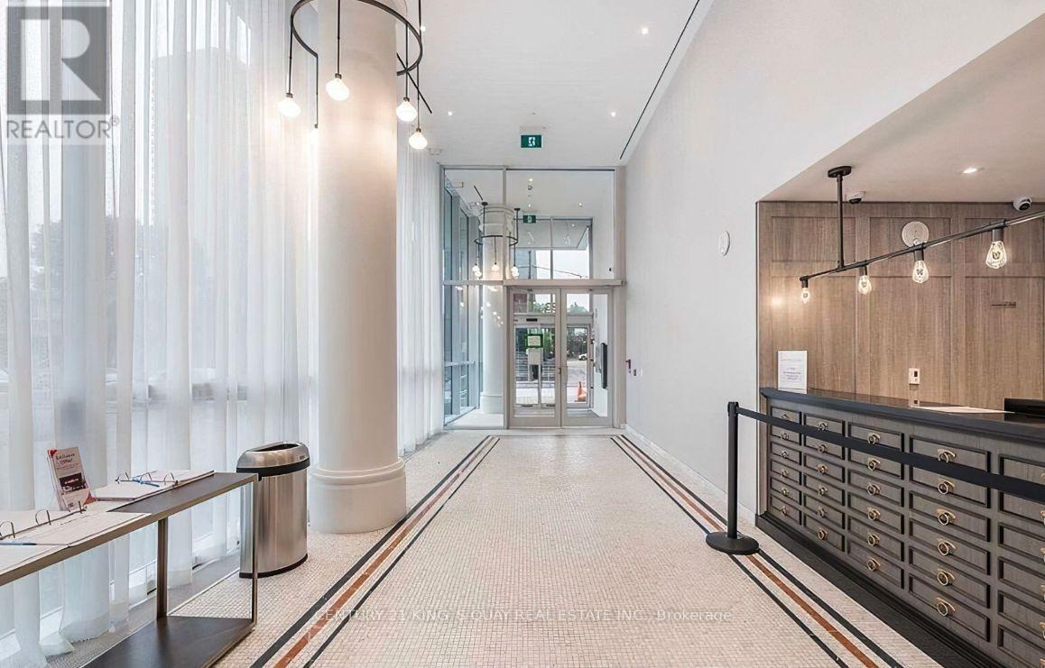 2704 - 33 Helendale Avenue, Toronto, Ontario  M4R 0A4 - Photo 8 - C12878042