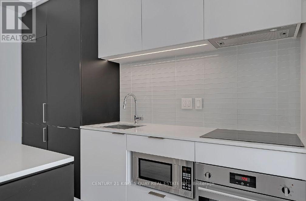 2704 - 33 Helendale Avenue, Toronto, Ontario  M4R 0A4 - Photo 4 - C12878042