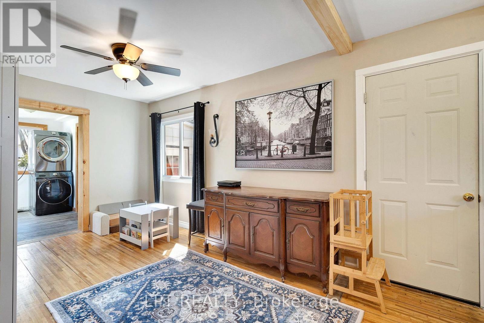 198 Munroe Street, West Elgin, Ontario  N0L 2P0 - Photo 13 - X12937920