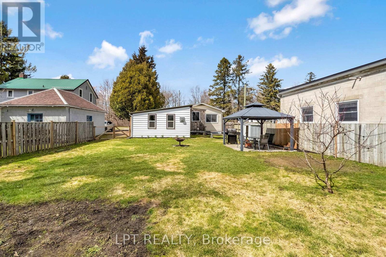 198 Munroe Street, West Elgin, Ontario  N0L 2P0 - Photo 35 - X12937920