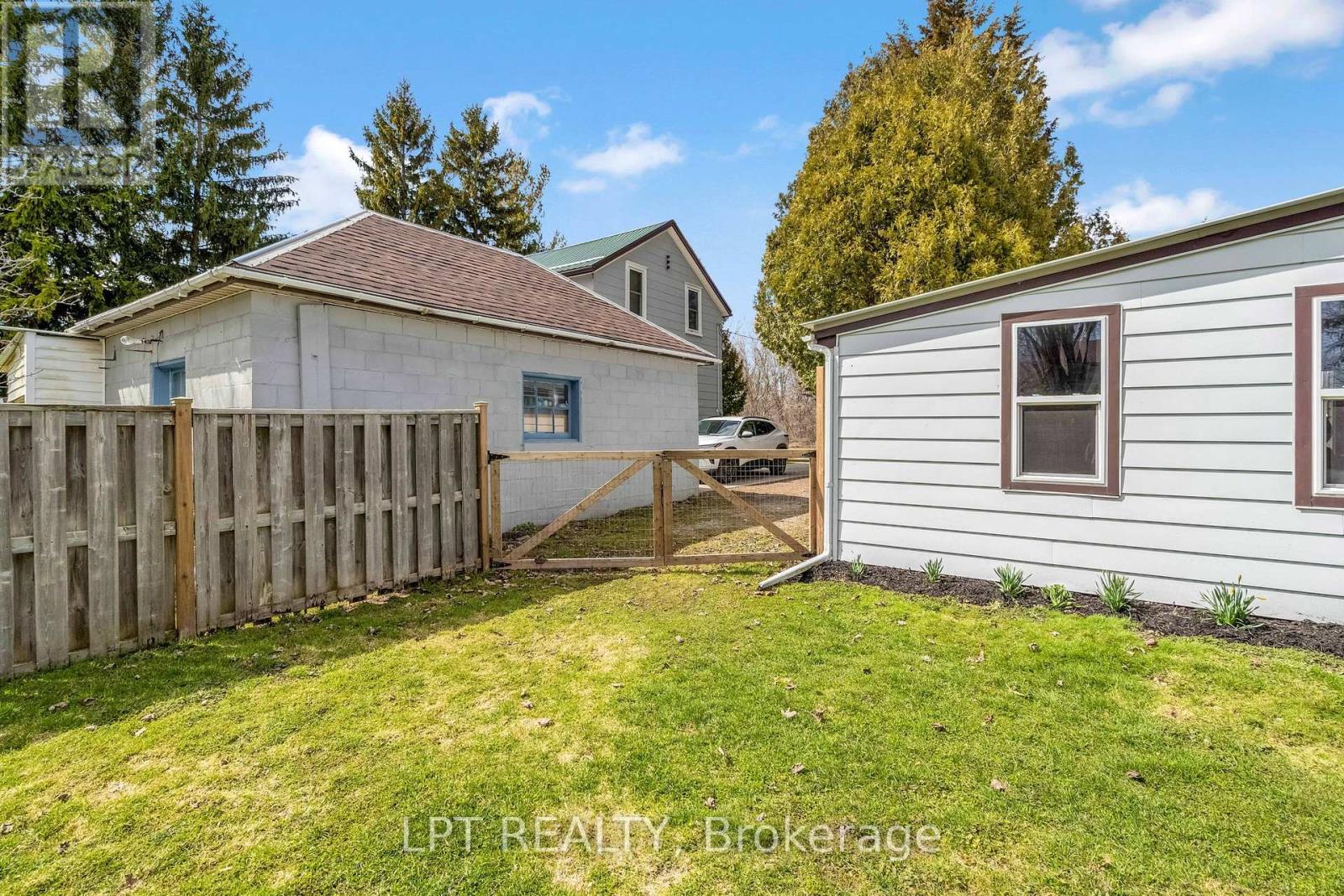 198 Munroe Street, West Elgin, Ontario  N0L 2P0 - Photo 36 - X12937920