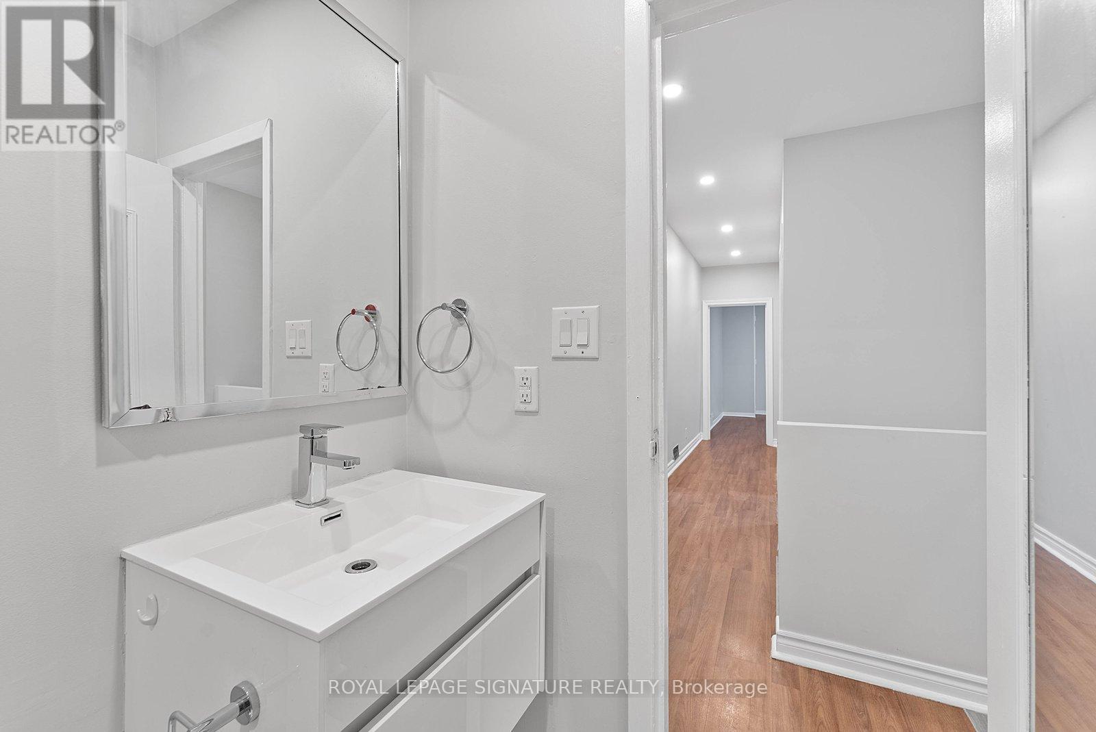 2 - 233 Greenwood Avenue, Toronto, Ontario  M4L 2R4 - Photo 11 - E12937914