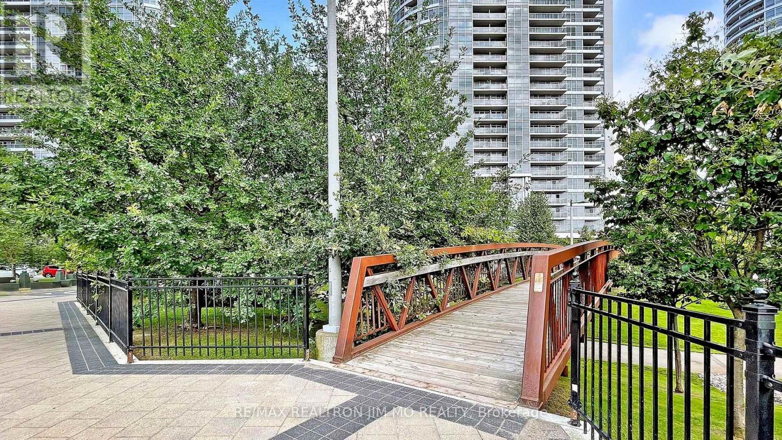 808 - 255 Village Green Square, Toronto, Ontario  M1S 0L7 - Photo 43 - E12937934