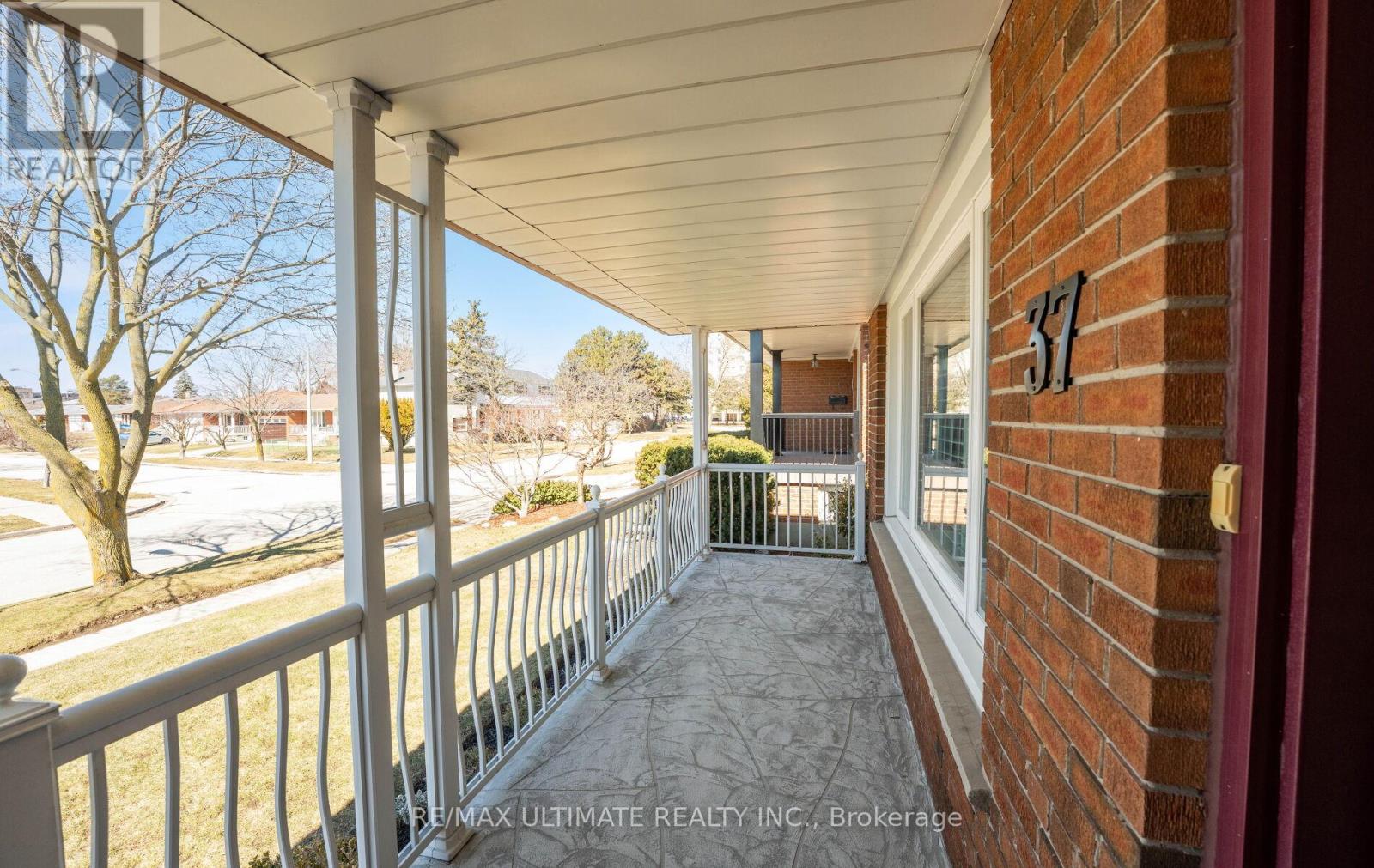 37 Brantford Drive, Toronto, Ontario M1W 1E2 - Photo 5 - E12937952