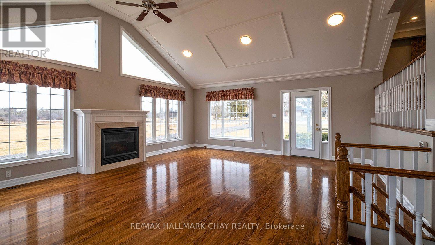 24518 Mccowan Road, Georgina, Ontario L0E 1R0 - Photo 15 - N12937912