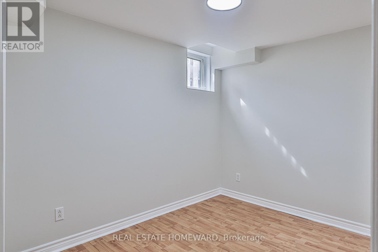 Lower - 168 Wainscot Avenue, Newmarket, Ontario L3X 2X4 - Photo 10 - N12937926