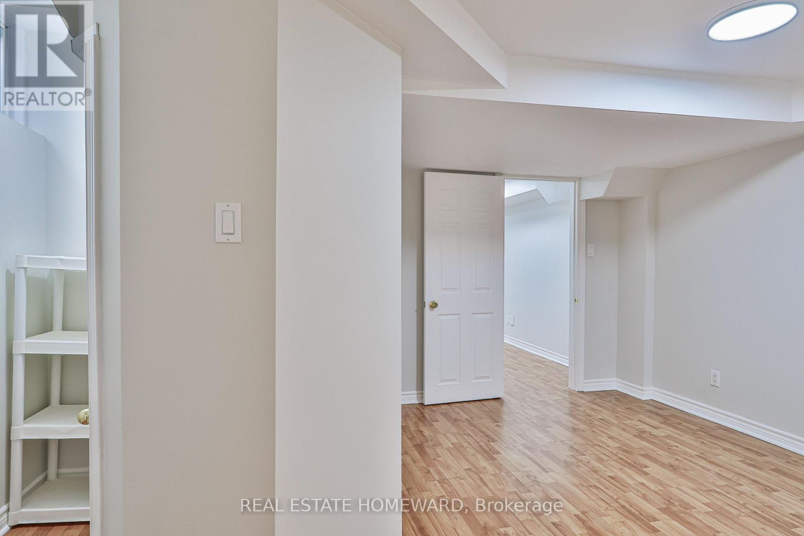 Lower - 168 Wainscot Avenue, Newmarket, Ontario L3X 2X4 - Photo 11 - N12937926