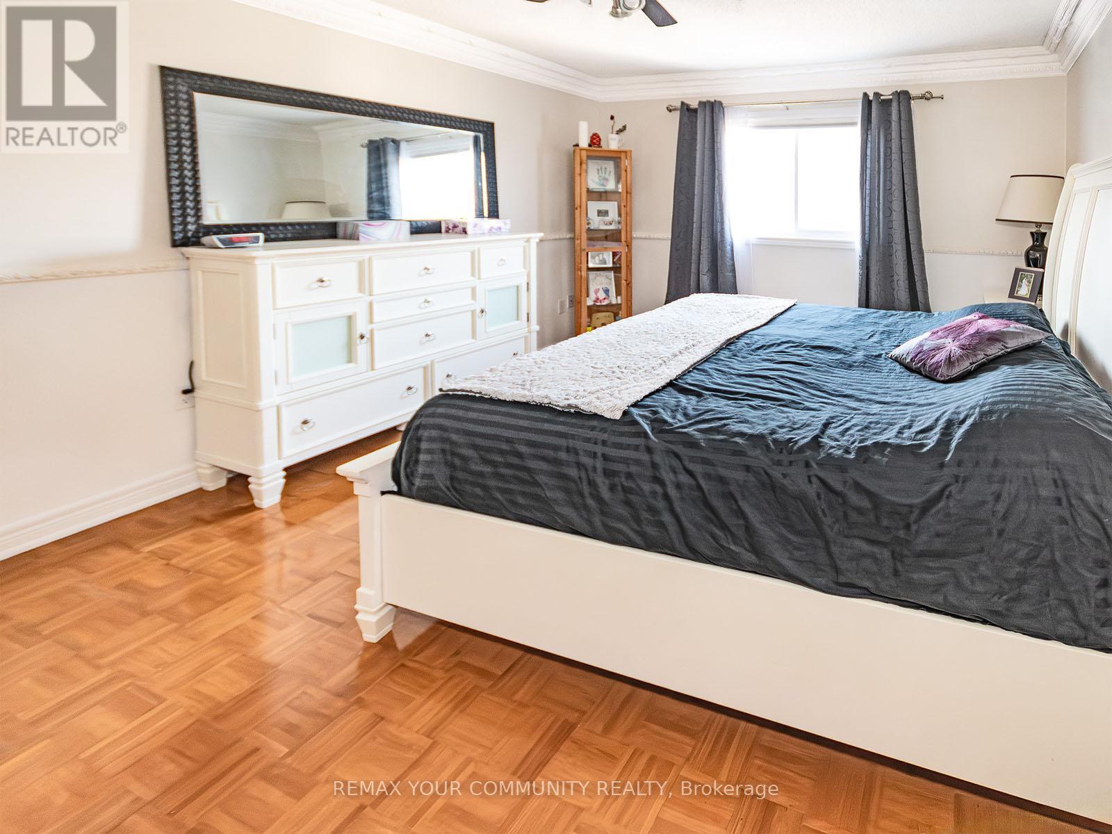 563 Mulock Court, Newmarket, Ontario  L3Y 5H1 - Photo 14 - N12937944