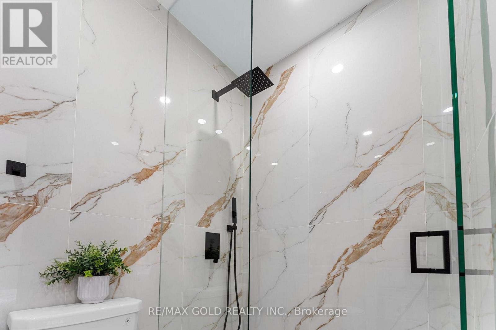 128 Premium Way, Mississauga, Ontario L5B 1A2 - Photo 20 - W12937918