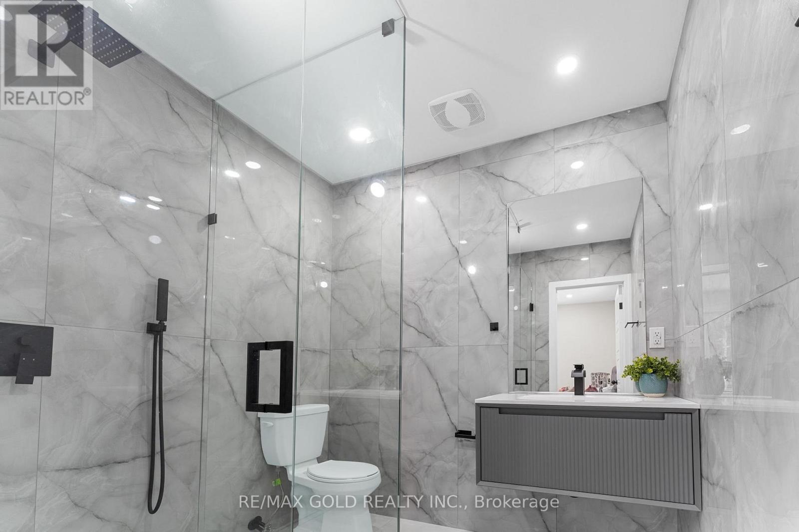 128 Premium Way, Mississauga, Ontario L5B 1A2 - Photo 24 - W12937918