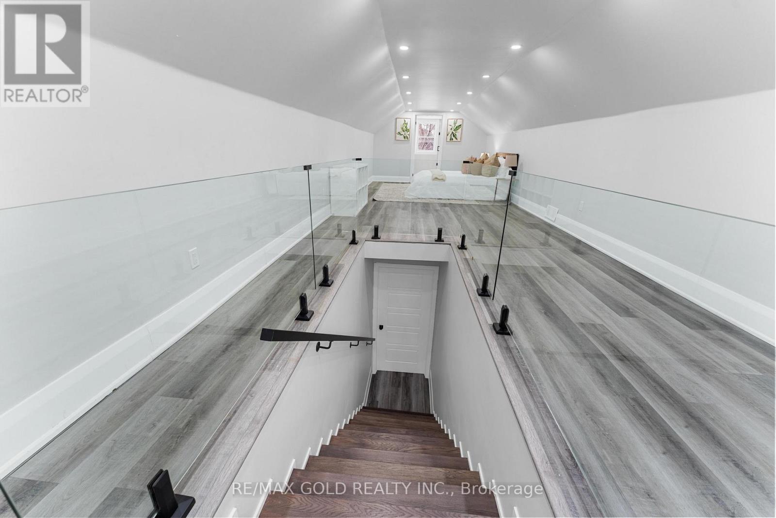 128 Premium Way, Mississauga, Ontario L5B 1A2 - Photo 29 - W12937918