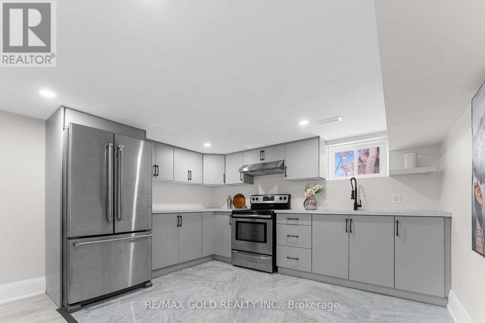 128 Premium Way, Mississauga, Ontario L5B 1A2 - Photo 43 - W12937918