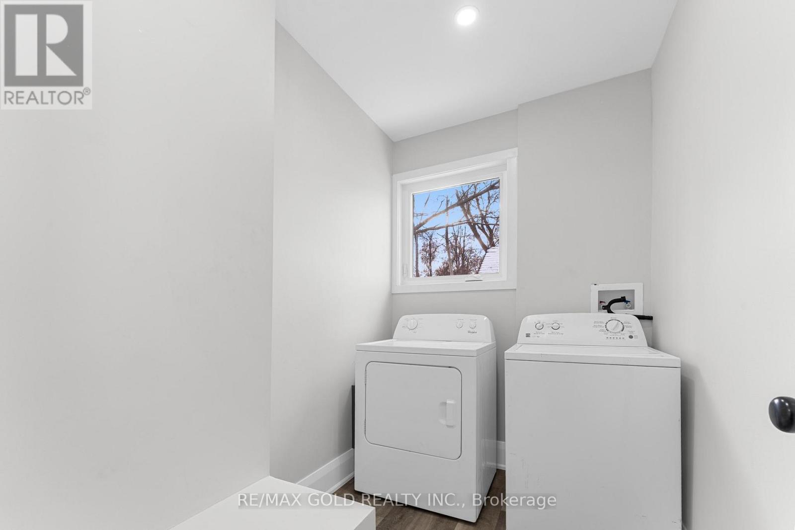 128 Premium Way, Mississauga, Ontario L5B 1A2 - Photo 49 - W12937918