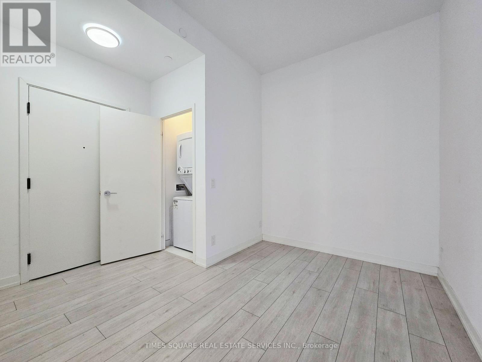 912 - 270 Dufferin Street, Toronto, Ontario  M6K 0H8 - Photo 13 - W12937924