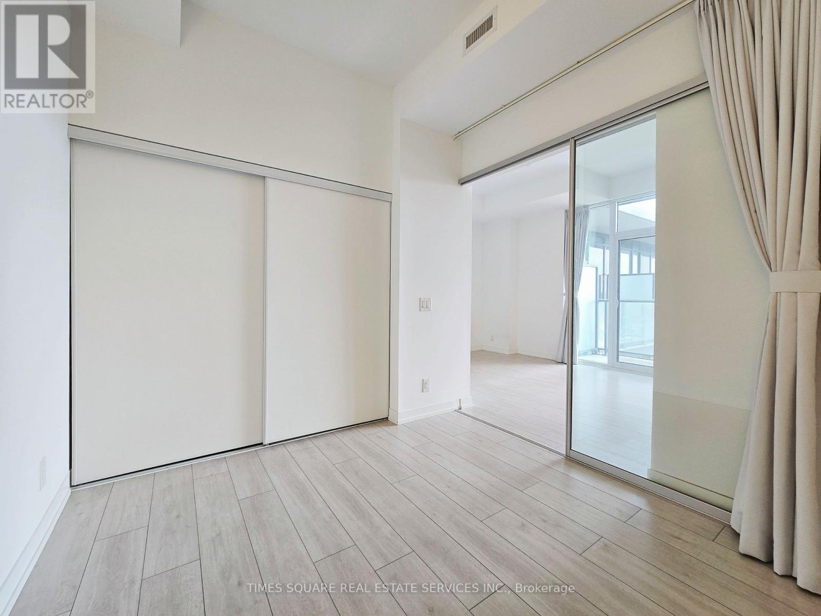 912 - 270 Dufferin Street, Toronto, Ontario  M6K 0H8 - Photo 24 - W12937924