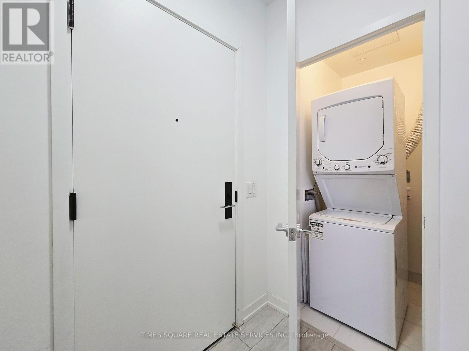 912 - 270 Dufferin Street, Toronto, Ontario  M6K 0H8 - Photo 8 - W12937924