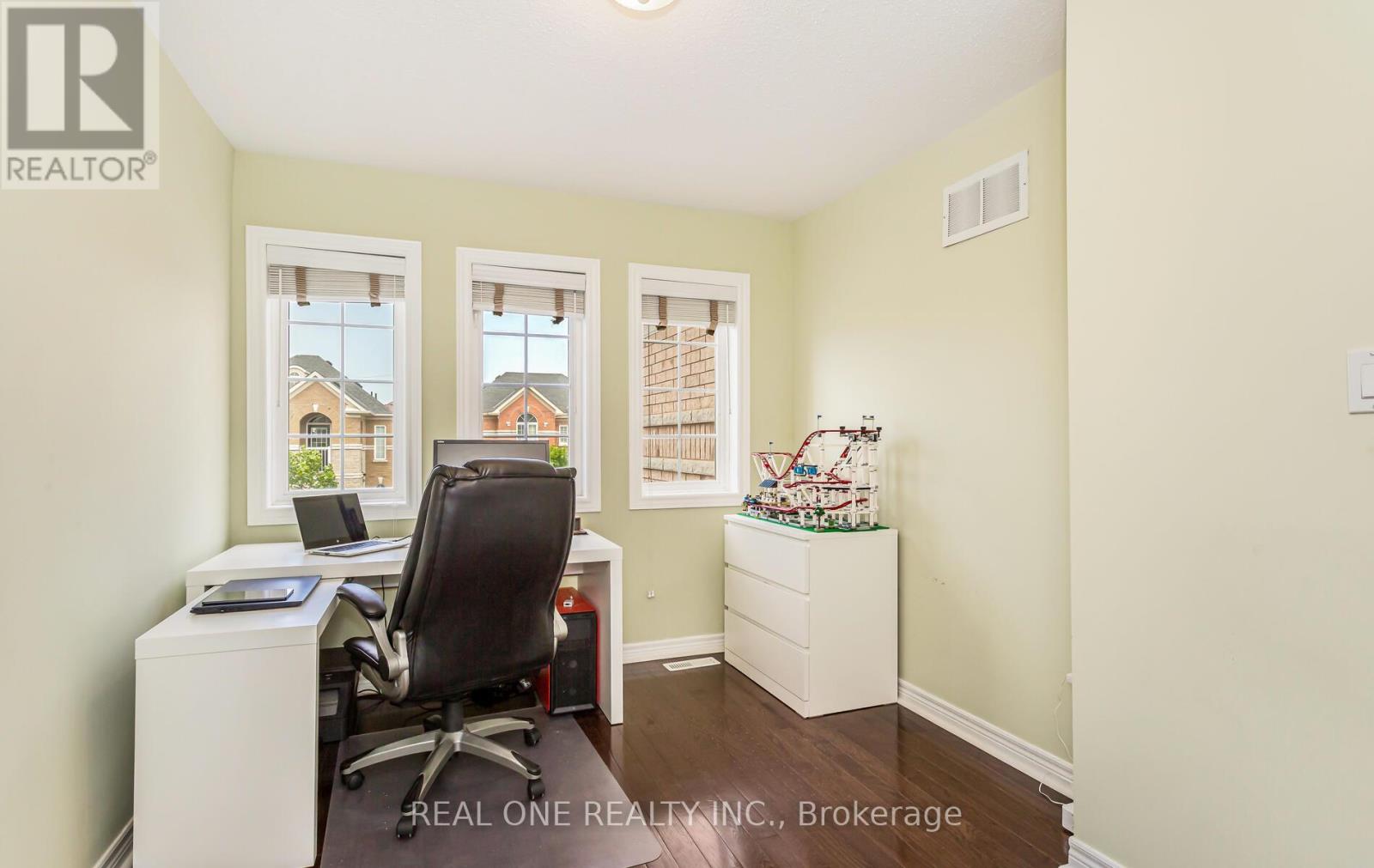 3860 Bloomington Crescent, Mississauga, Ontario  L5M 0A3 - Photo 22 - W12937928