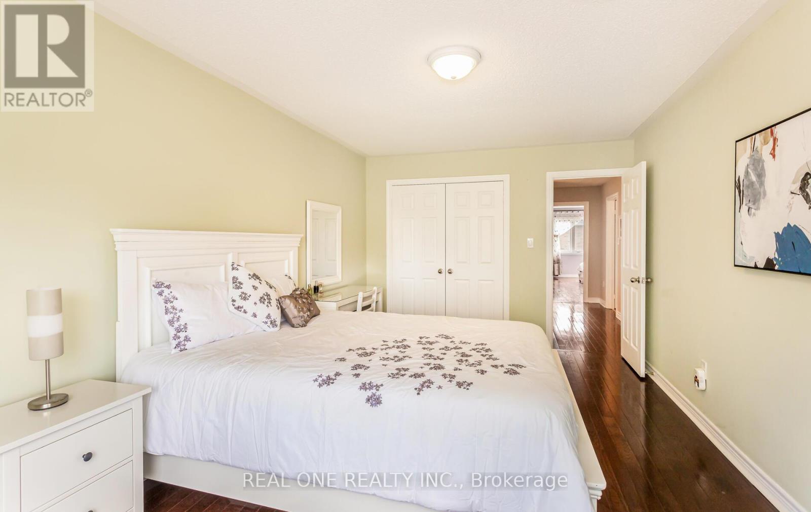 3860 Bloomington Crescent, Mississauga, Ontario  L5M 0A3 - Photo 26 - W12937928