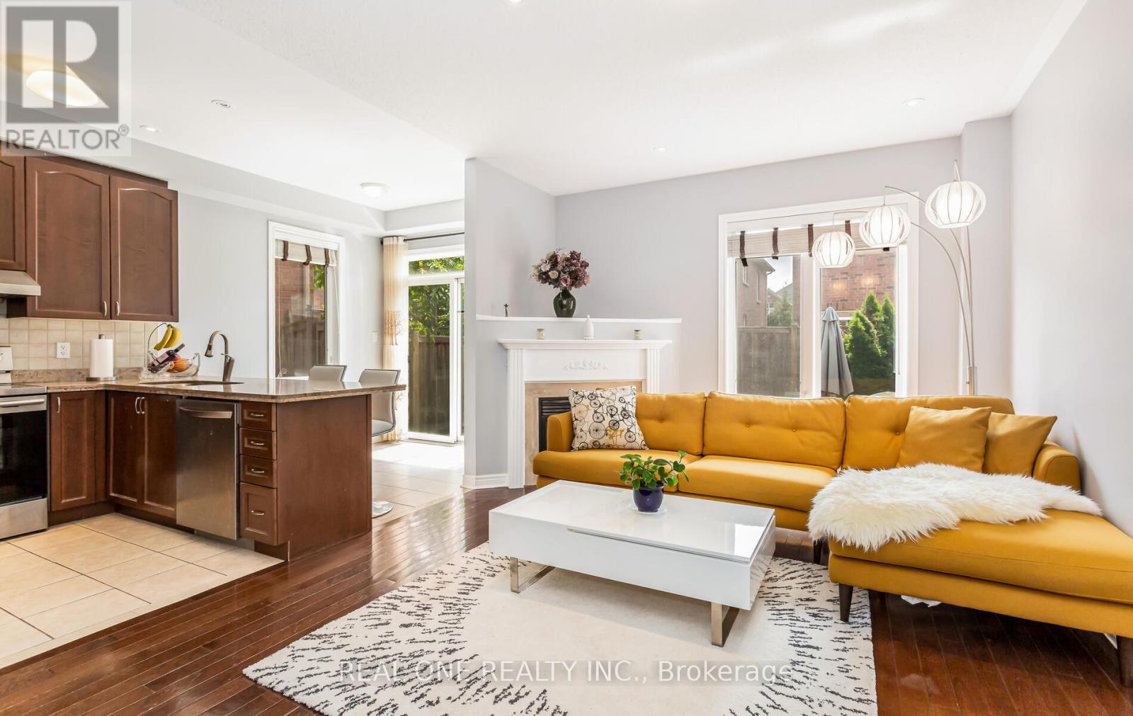 3860 Bloomington Crescent, Mississauga, Ontario  L5M 0A3 - Photo 8 - W12937928