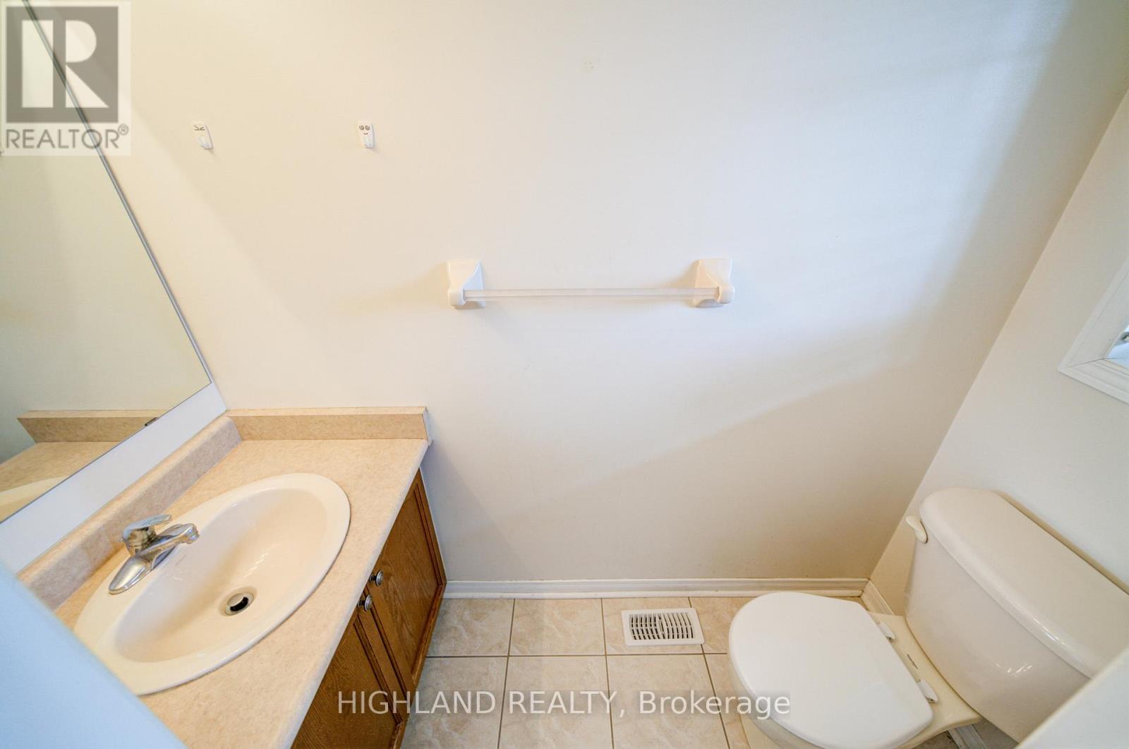 99 - 6399 Spinnaker Circle, Mississauga, Ontario  L5W 1Z5 - Photo 13 - W12937932