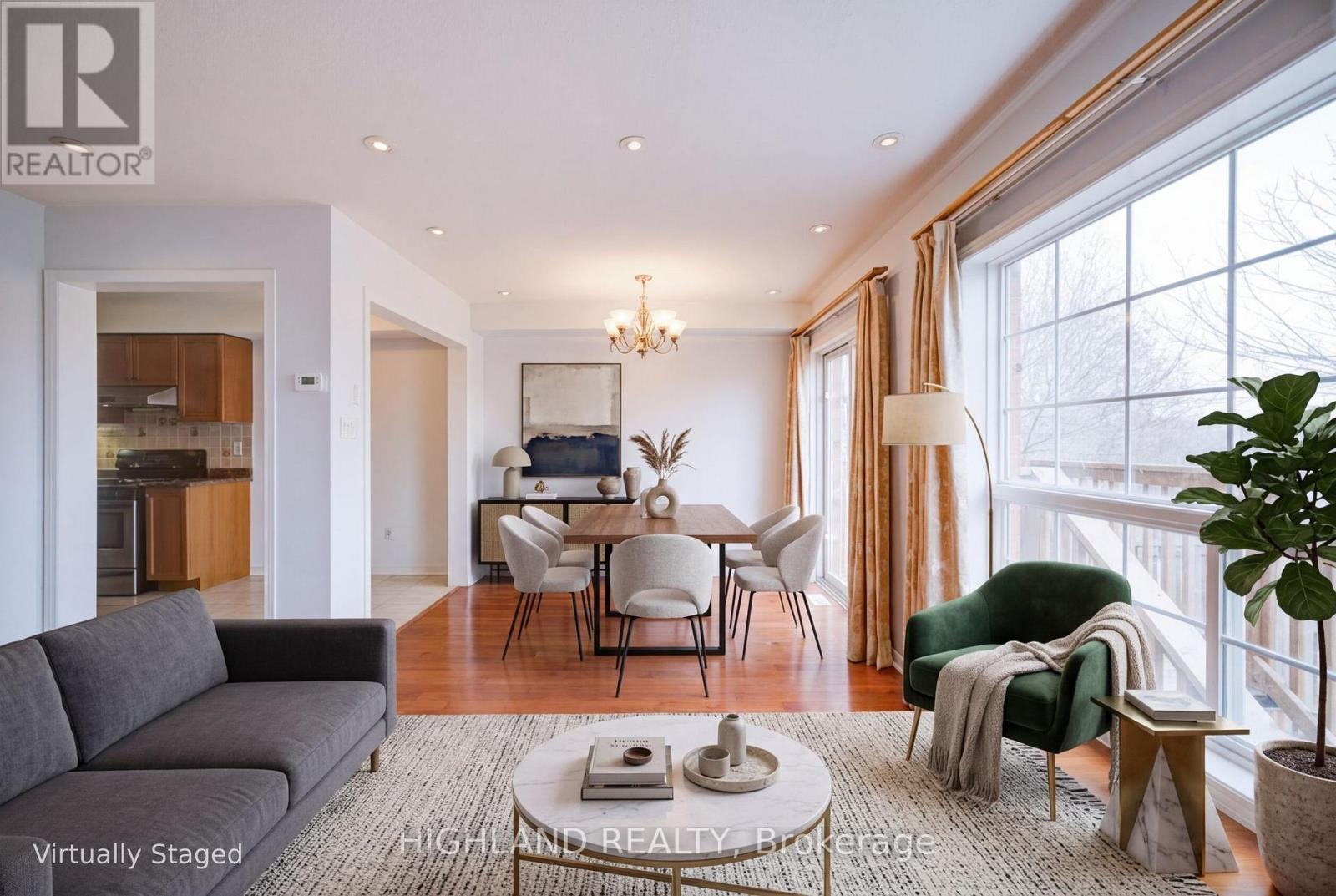 99 - 6399 Spinnaker Circle, Mississauga, Ontario  L5W 1Z5 - Photo 3 - W12937932