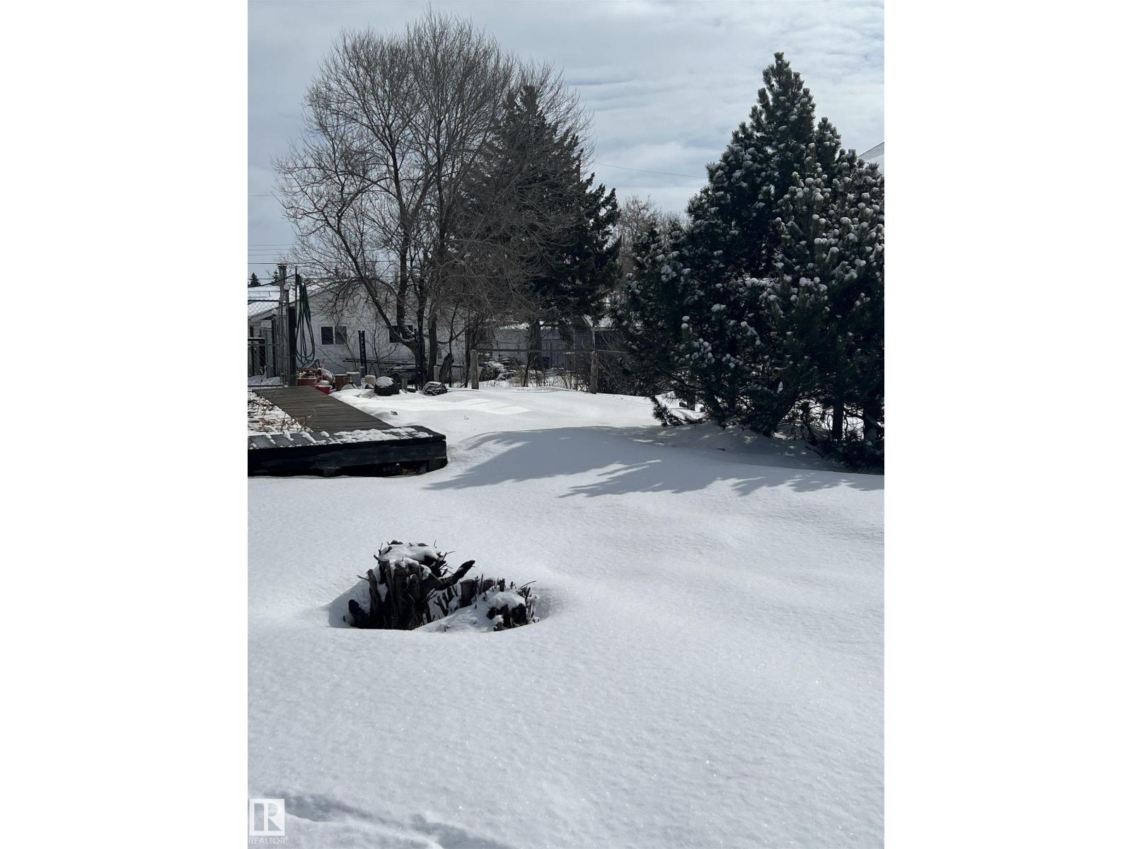 5405 47 St, Stony Plain, Alberta  T7Z 1E4 - Photo 2 - E4479794