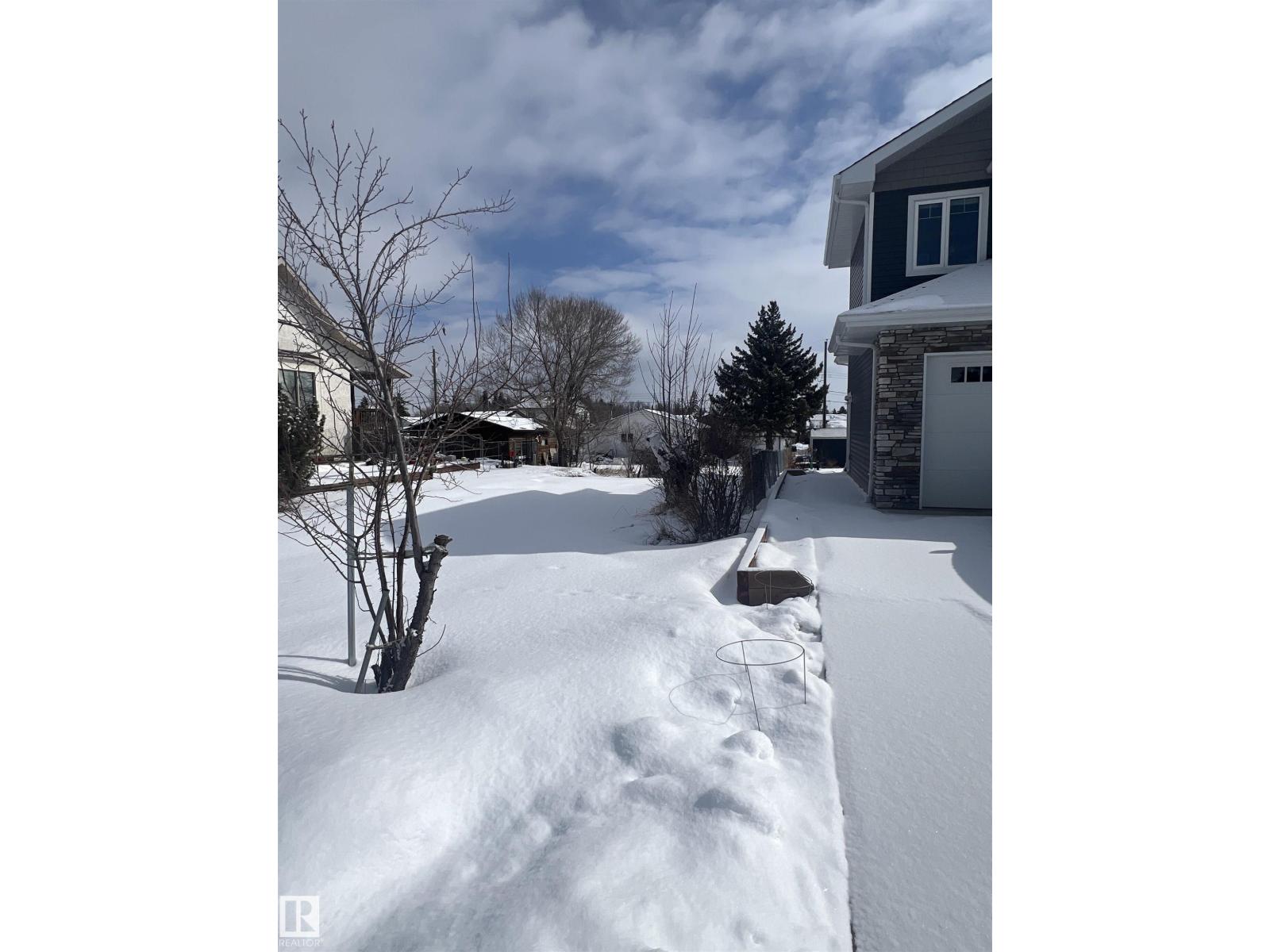 5405 47 St, Stony Plain, Alberta  T7Z 1E4 - Photo 3 - E4479794