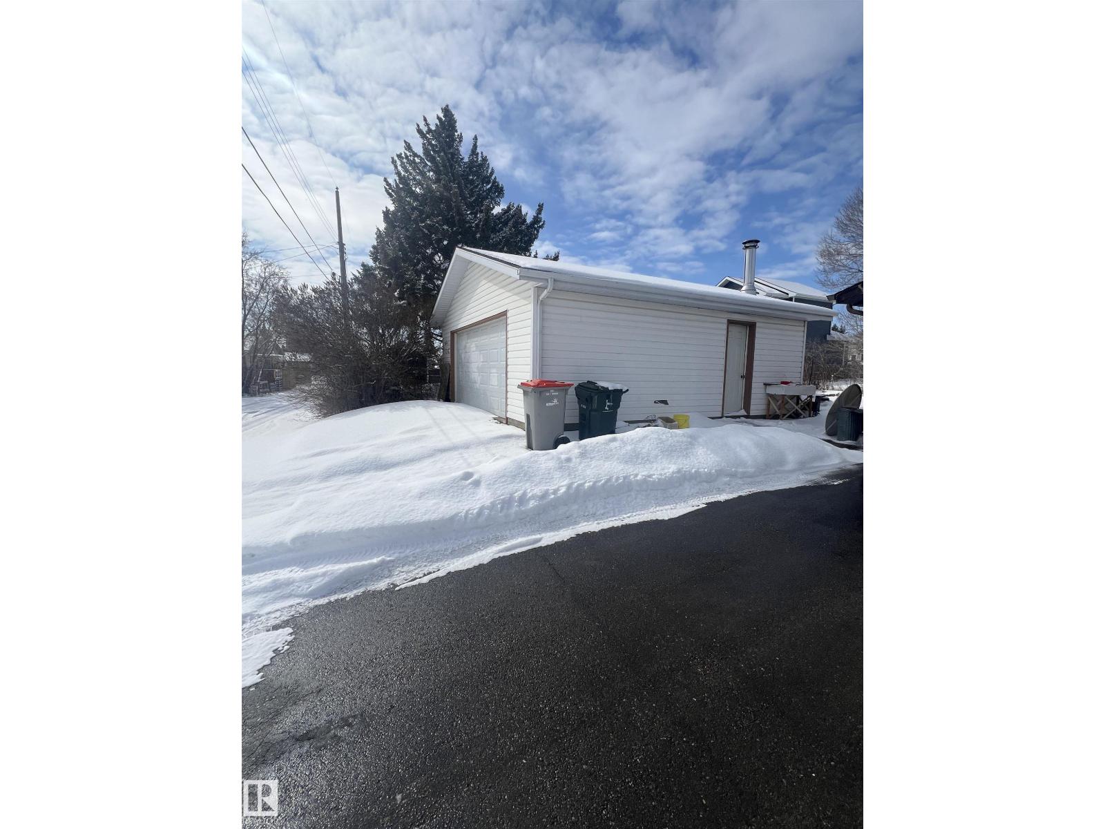 5405 47 St, Stony Plain, Alberta  T7Z 1E4 - Photo 7 - E4479794