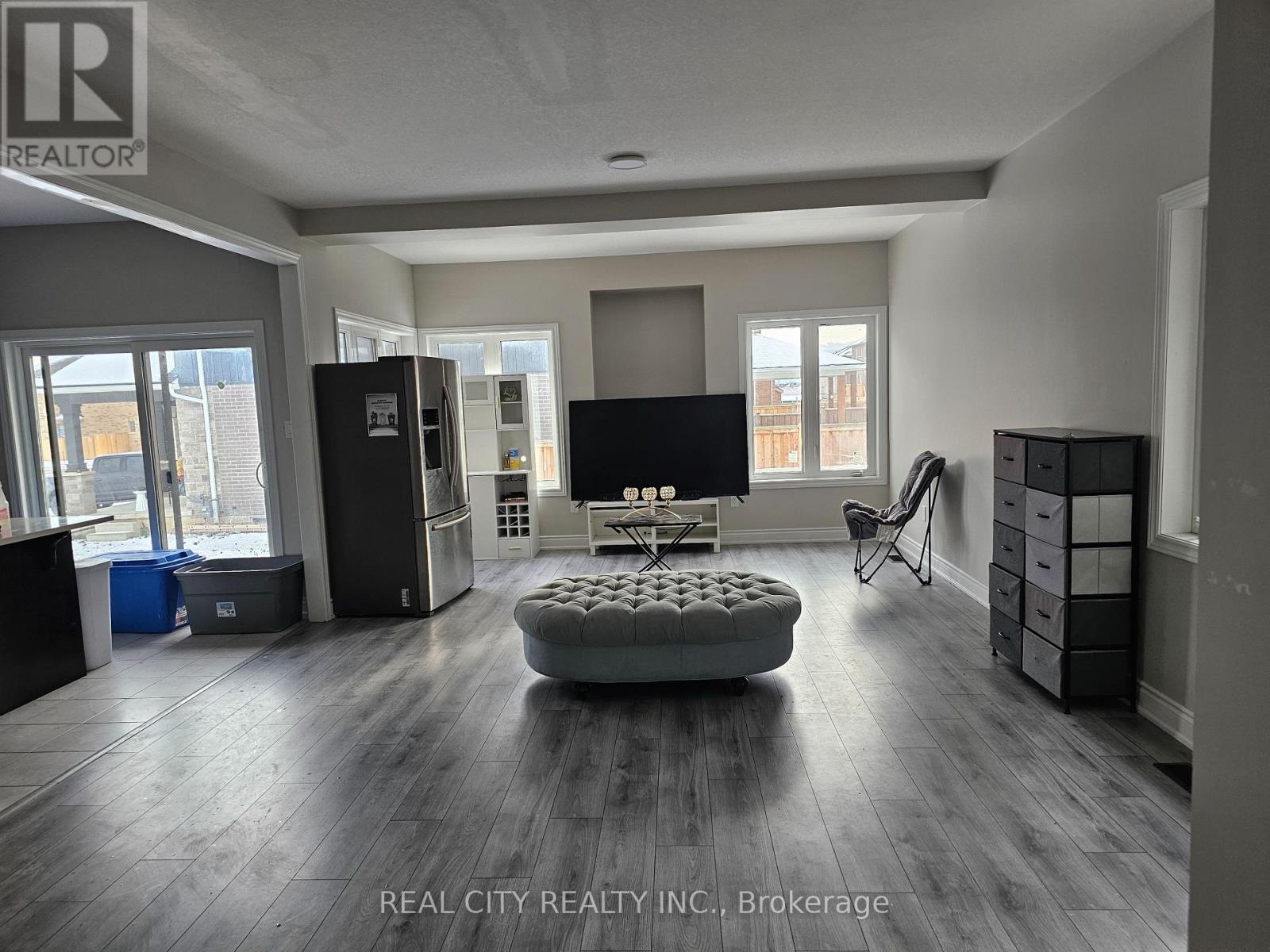 132 Sunset Way, Thorold, Ontario  L0S 1A0 - Photo 13 - X12937950