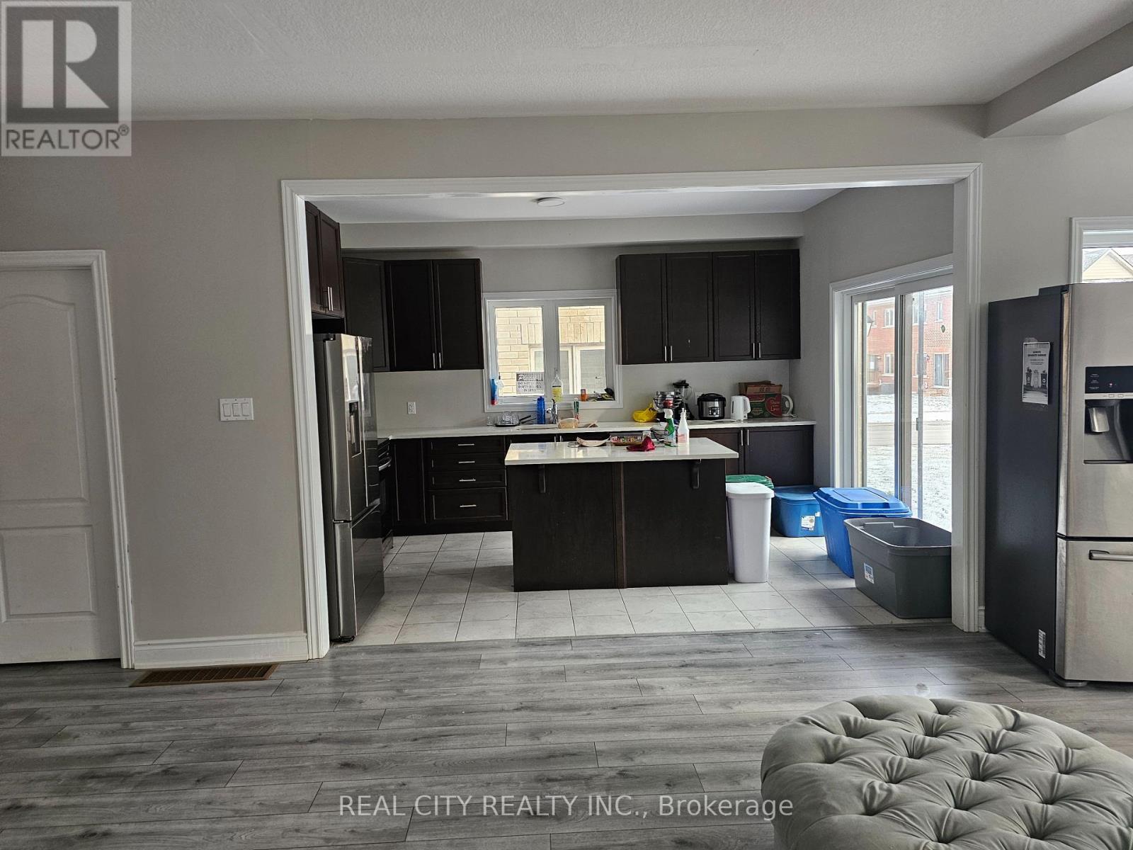 132 Sunset Way, Thorold, Ontario  L0S 1A0 - Photo 7 - X12937950