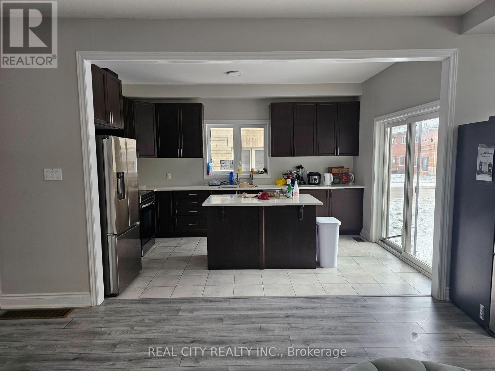 132 Sunset Way, Thorold, Ontario  L0S 1A0 - Photo 9 - X12937950