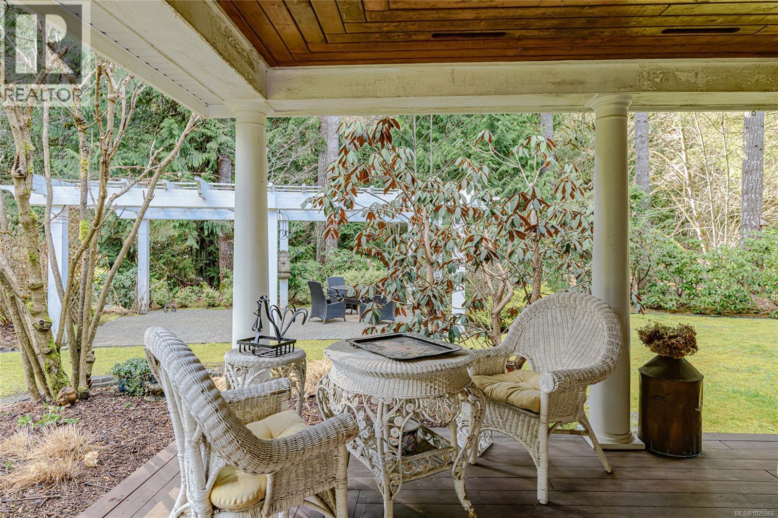 1753 Peerless Rd, Shawnigan Lake, British Columbia  V0R 1L0 - Photo 6 - 1025966