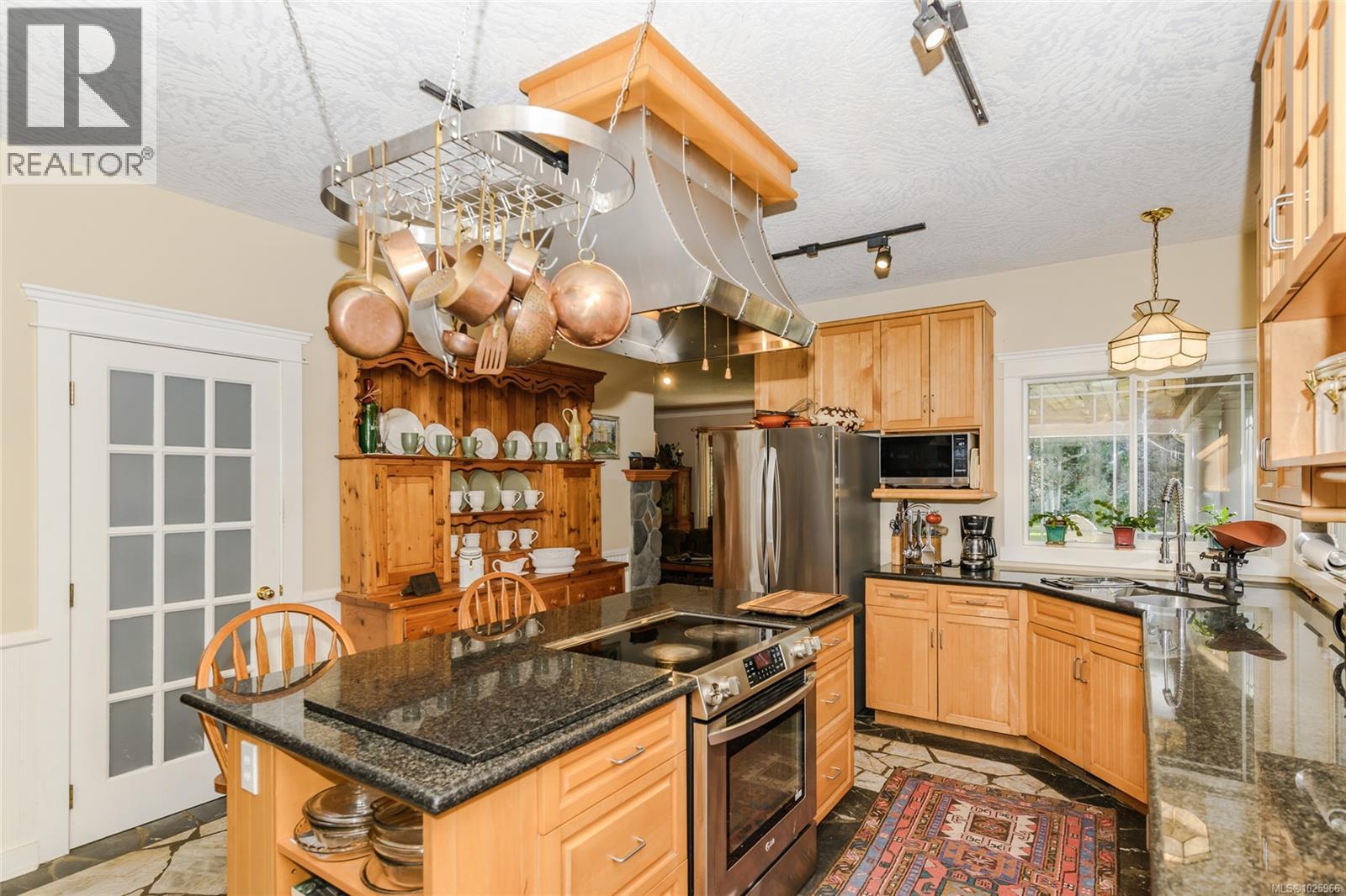 1753 Peerless Rd, Shawnigan Lake, British Columbia  V0R 1L0 - Photo 15 - 1025966