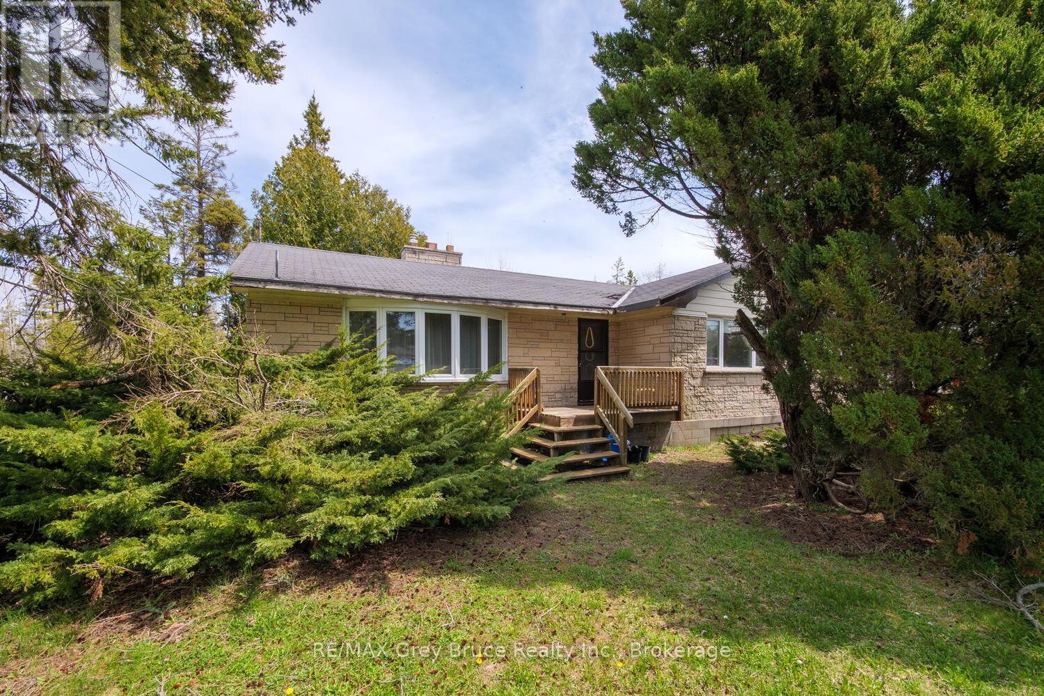 7382 Highway 6, Northern Bruce Peninsula, Ontario  N0H 2R0 - Photo 2 - X12937990