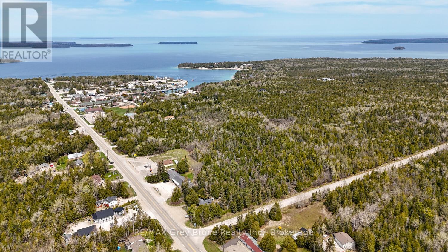 7382 Highway 6, Northern Bruce Peninsula, Ontario  N0H 2R0 - Photo 34 - X12937990