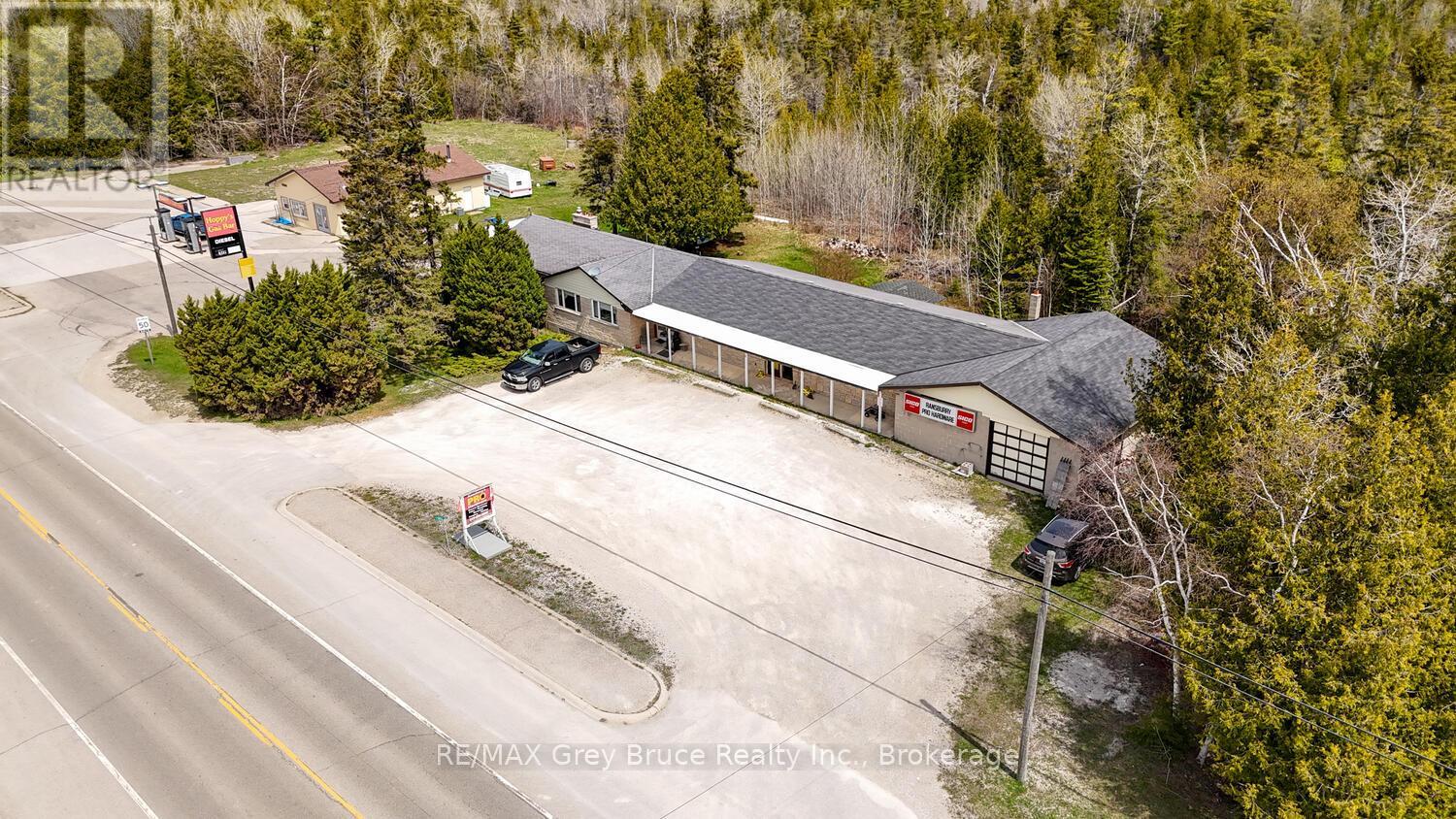 7382 Highway 6, Northern Bruce Peninsula, Ontario  N0H 2R0 - Photo 4 - X12937990