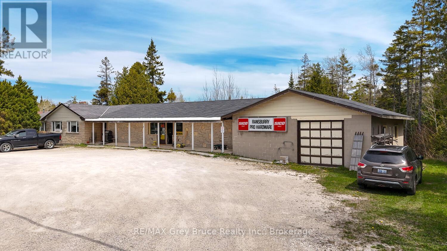 7382 Highway 6 Highway, Northern Bruce Peninsula, Ontario  N0H 2R0 - Photo 3 - X12937992